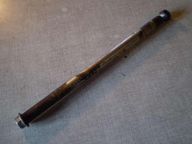 1206 GSX 1100F GV72C Schwinge Steckachse