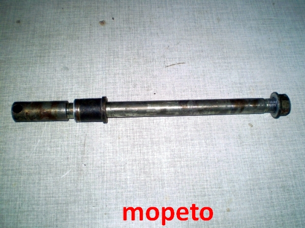 1109 GPX600R ZX600A Steckachse vorne