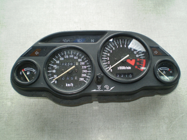 Kawasaki ZZR600 ZX600E Tacho