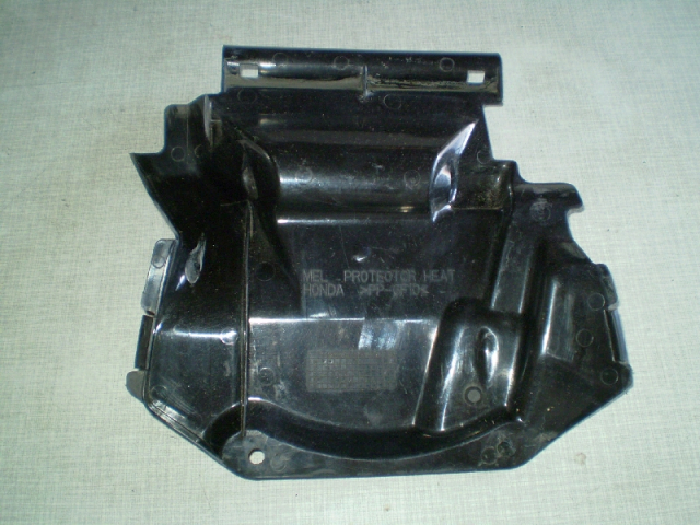 Fireblade CBR 1000 SC 57 Spritzschutz Federbein