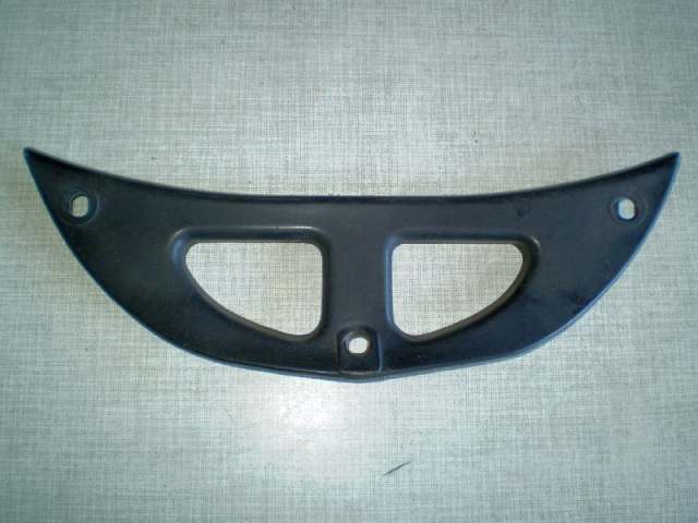 1106 GSX600F GN72B Verkleidung vorm Krümmer