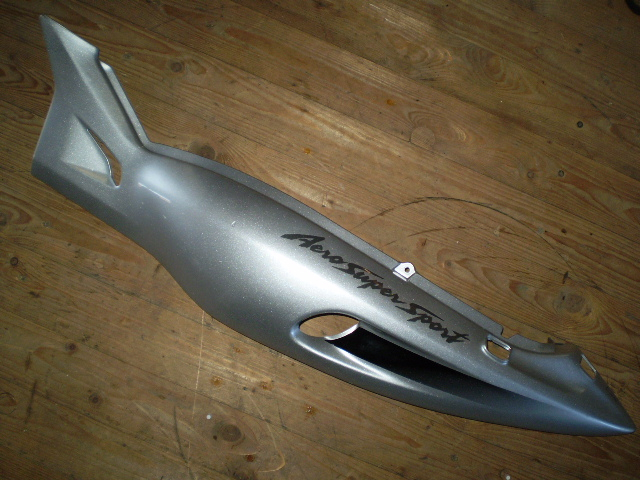 1127 YZF600R 4TV Verkleidung links hinten