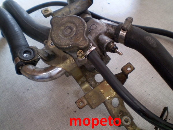 Honda CBR 1000 F SC21 Wassereinfüllstuzen + Leitung