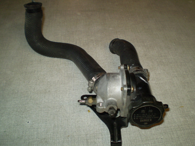 1204 ZZR600 ZX600D Wassereinfüllstutzen