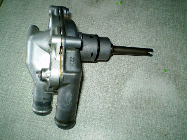 Fireblade CBR 1000 SC 57 Wasserpumpe